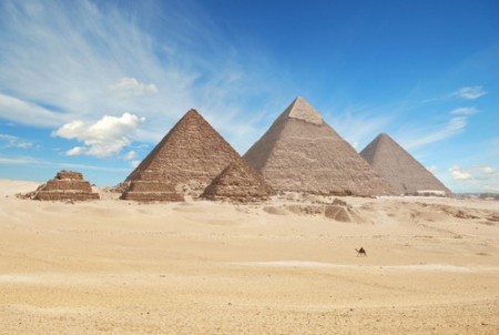 Pirâmides de Gizé. Foto: Waj / Shutterstock.com