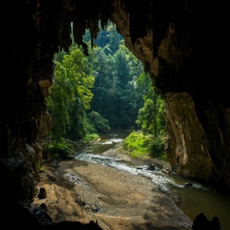 Caverna - tipos de Cavernas - Geologia - InfoEscola