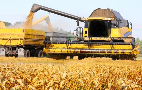 Bildergebnis für trabalho no campo com maquinas