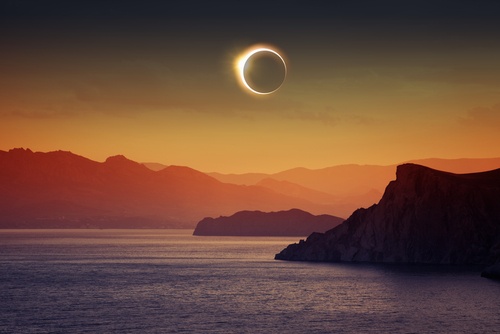 Eclipse solar. Ilustração: Igor Zh. / Shutterstock.com