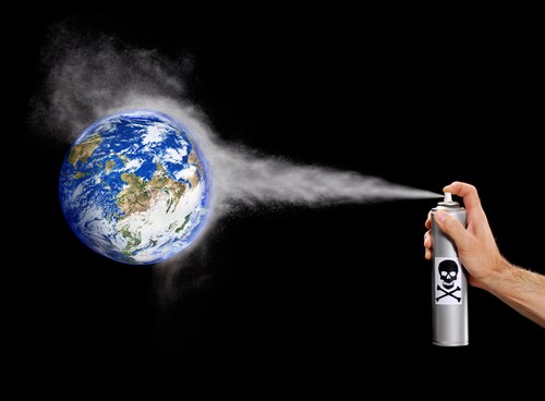Os clorofluorcarbonetos destroem a camada de ozônio que protege o planeta. Ilustração: gosphotodesign / Shutterstock.com 