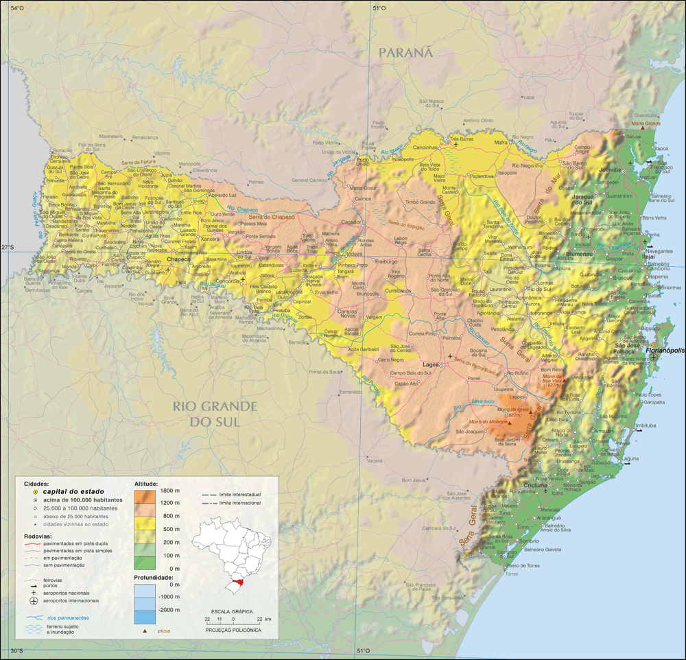 Mapa com a geografia física de Santa Catarina, com as principais cidades e rodovias que cruzam o estado, e altitude.