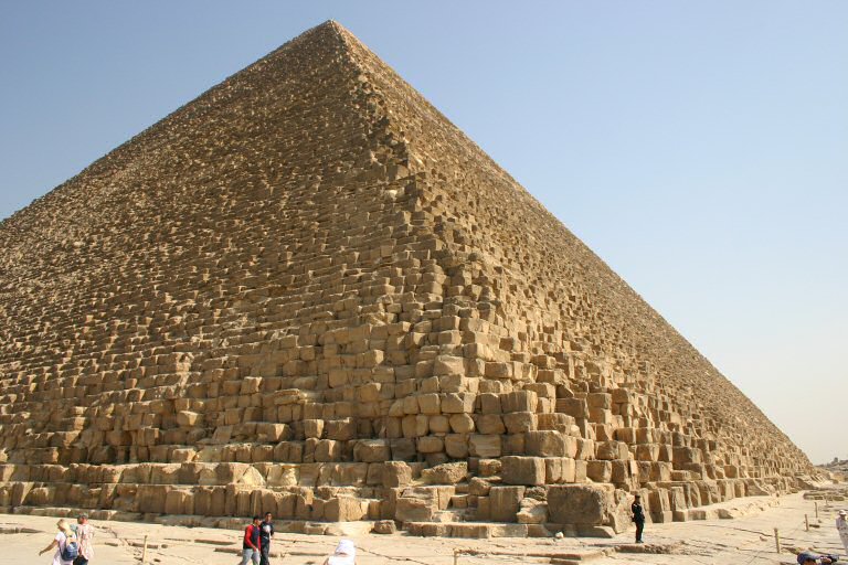 Resultado de imagem para pirâmide queops