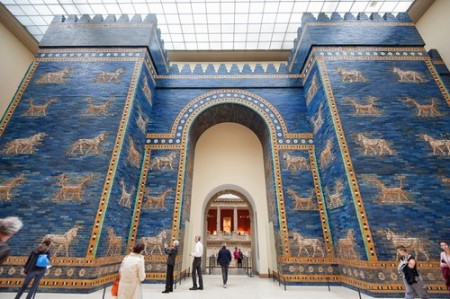 Portal de Ishtar, reconstruído em Berlim. Foto: pio3 / Shutterstock.com