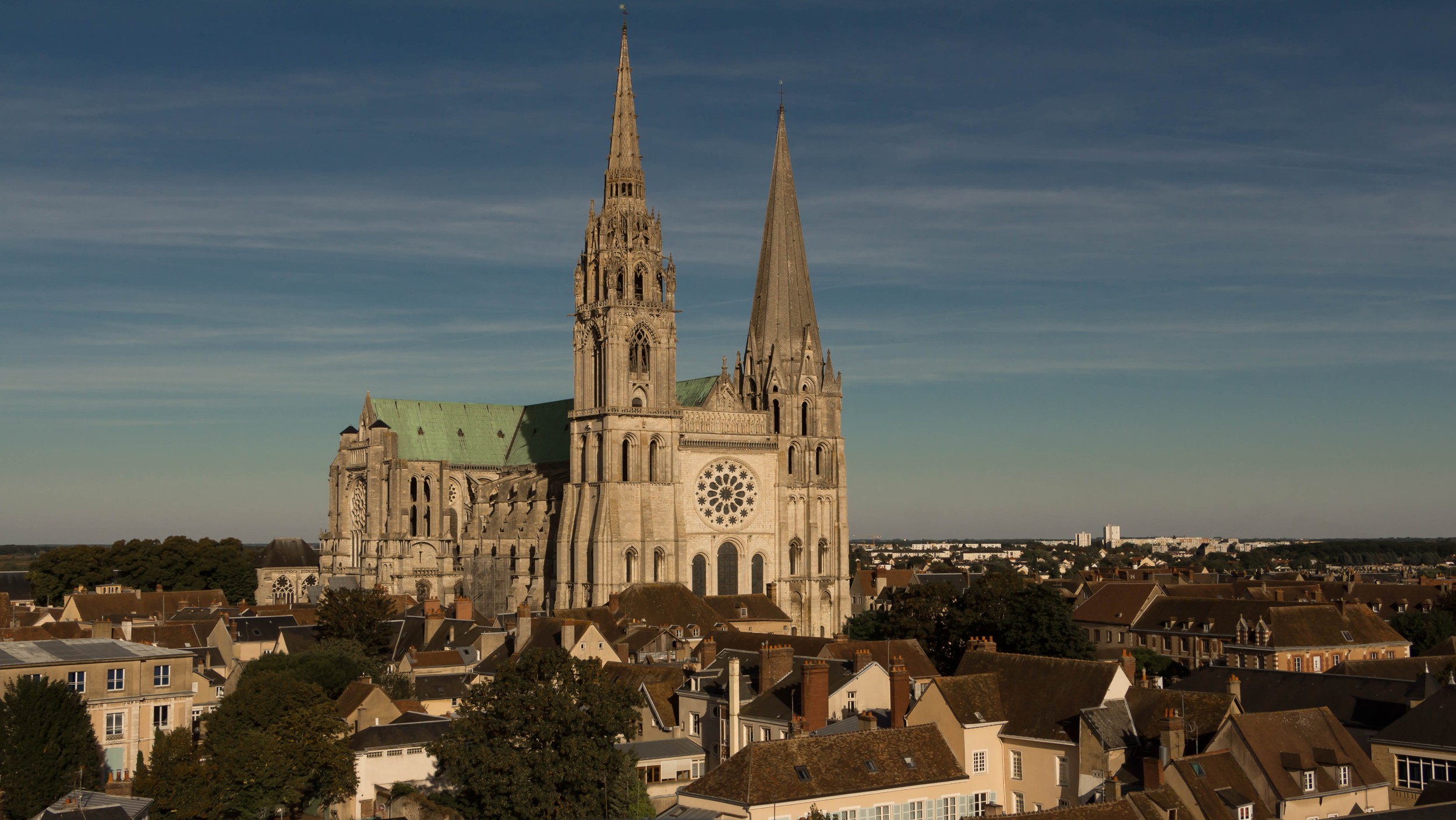 Catedral de Chartres - França - InfoEscola