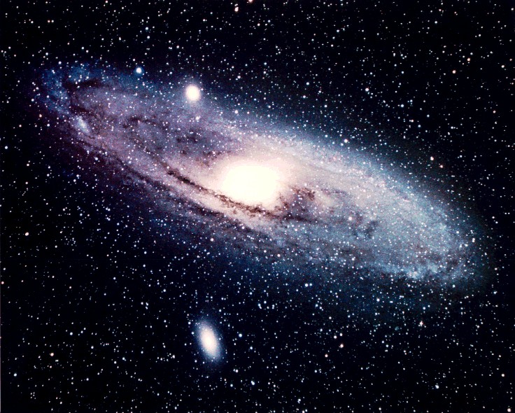 Resultado de imagem para galáxia de andromeda