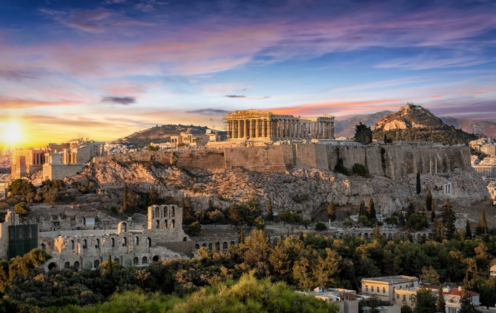 Vista do Partenon na Acrópole de Atenas. Foto: Sven Hansche / Shutterstock.com