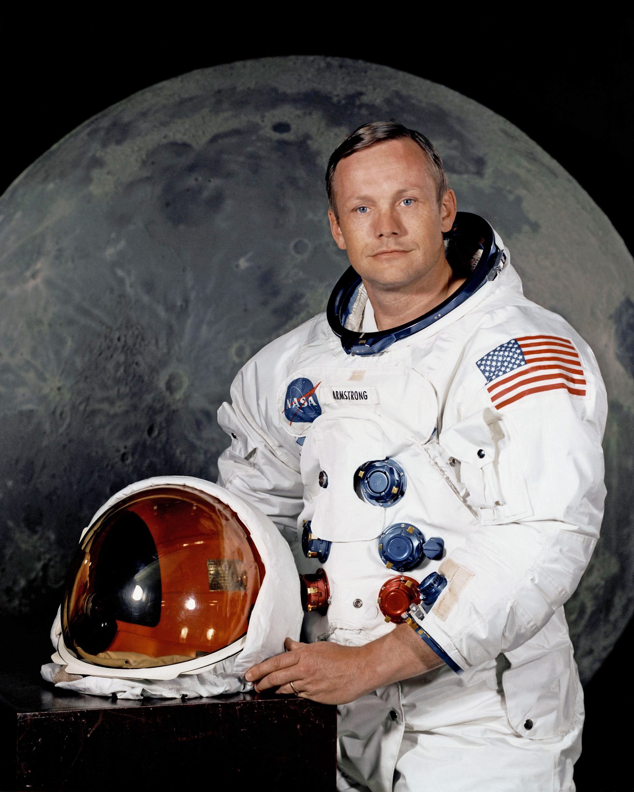 biografia de neil armstrong resumen